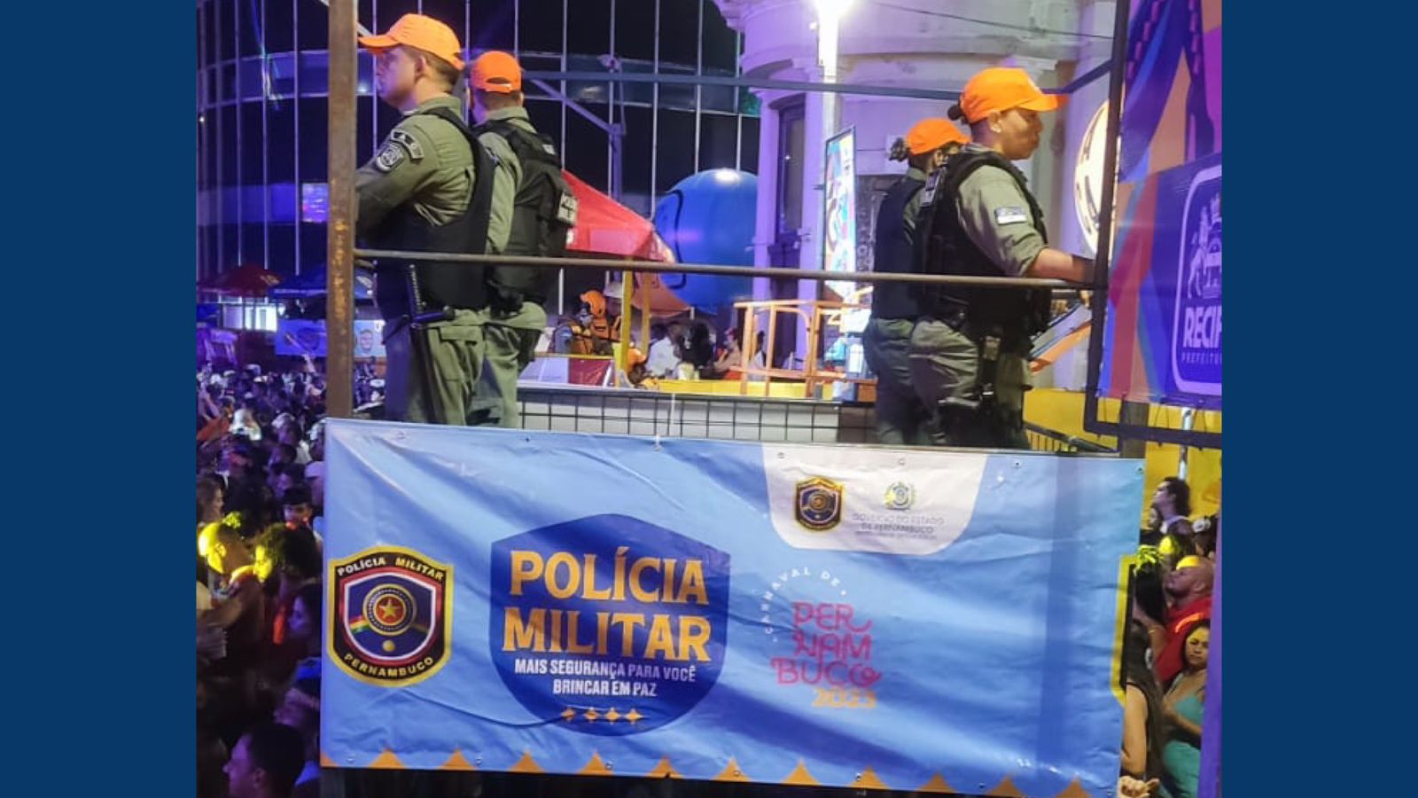 PM garante segurança de folições no Recife Antigo